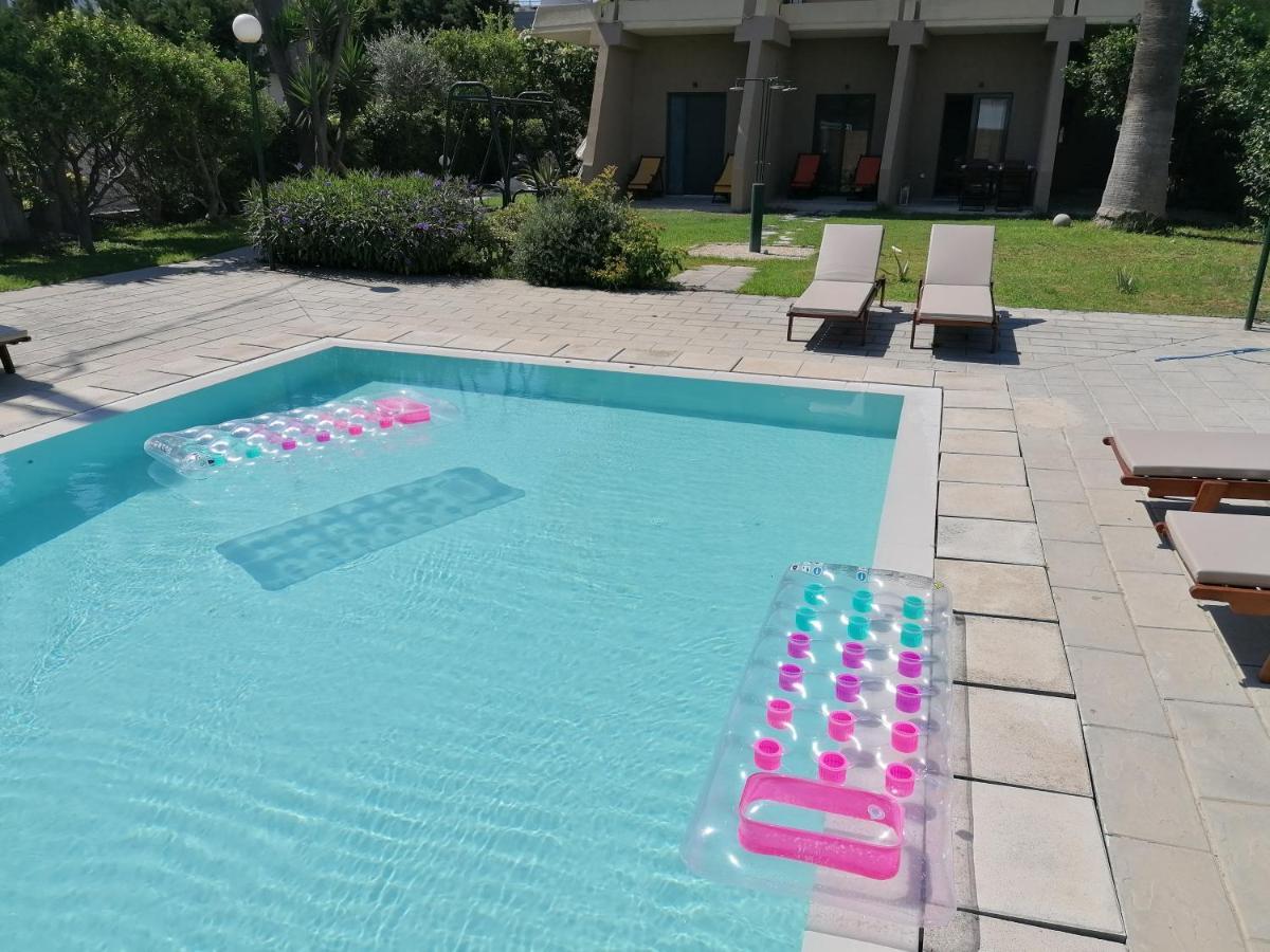 Endless Summer Pool Flat Ixia  Exterior foto